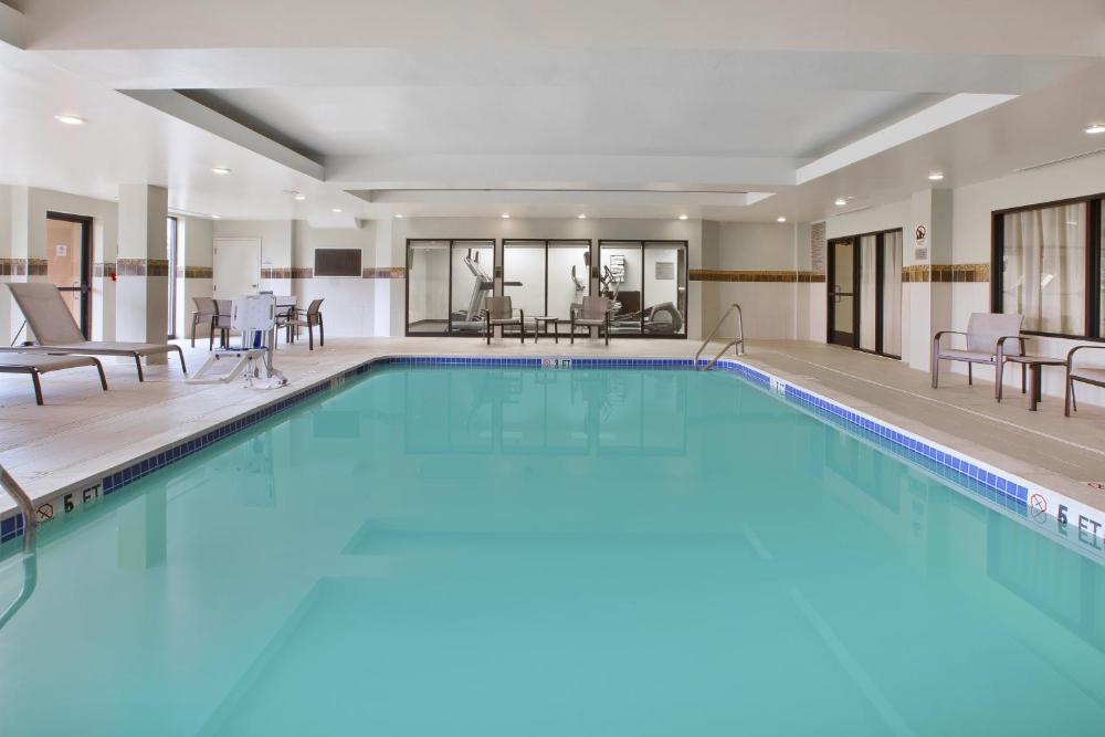 Courtyard by Marriott Somerset